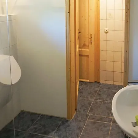 Hébergement de vacances Five Bedroom Holiday In *