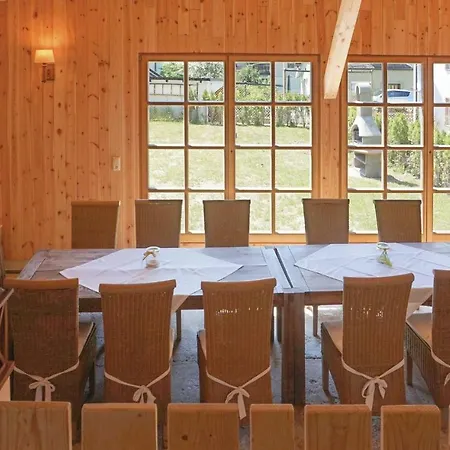 Five Bedroom Holiday In Hébergement de vacances *